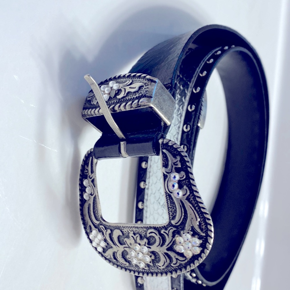 Black/Silver belt